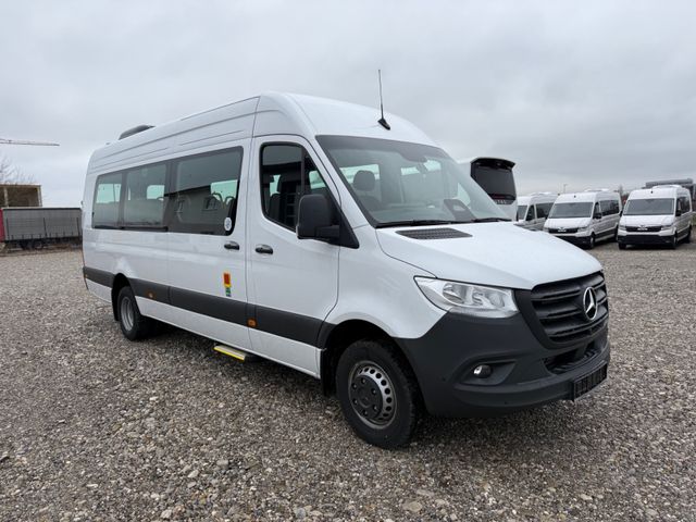 Mercedes-Benz Sprinter Transfer 45 - 21+1+1 SITZE - AHK