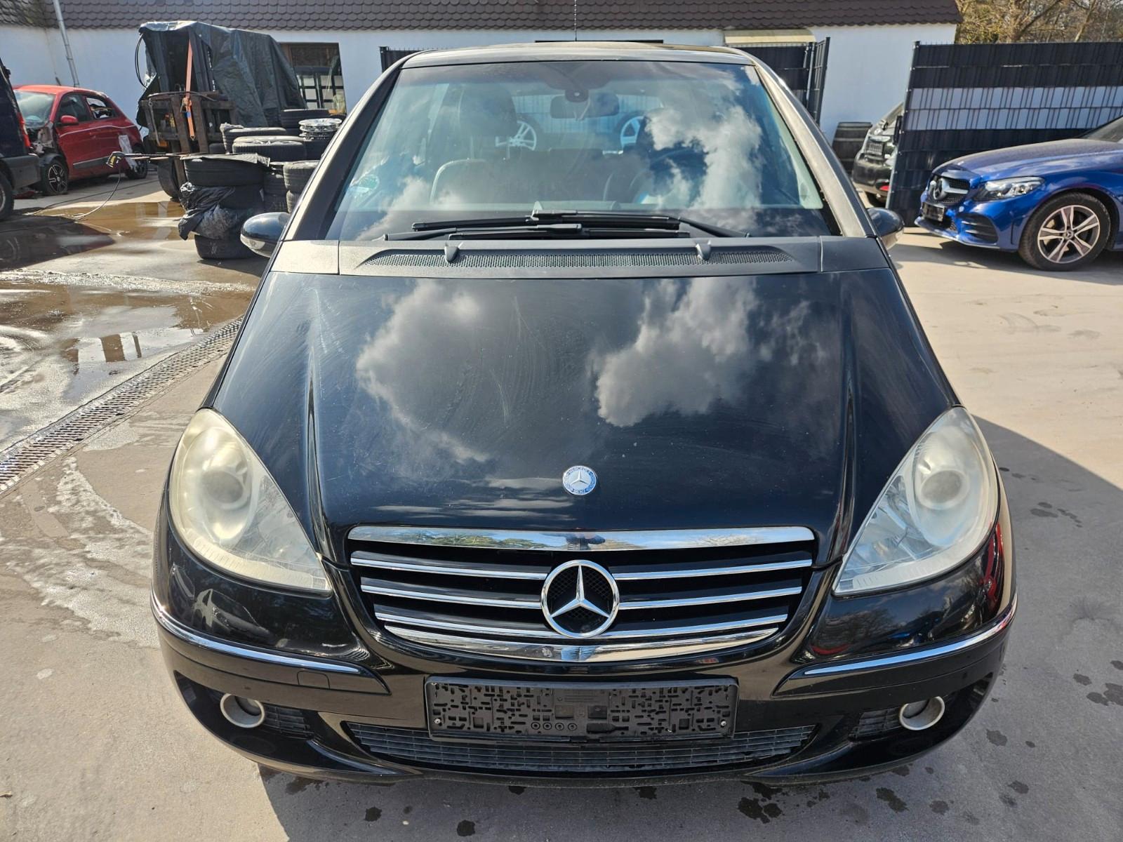 Mercedes-Benz A170 2005 — вигляд ззаду