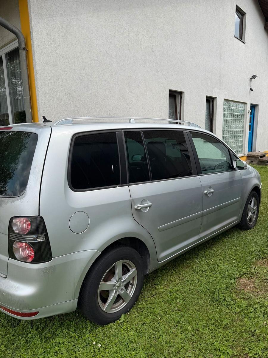 Volkswagen Touran 2004 — photo 7