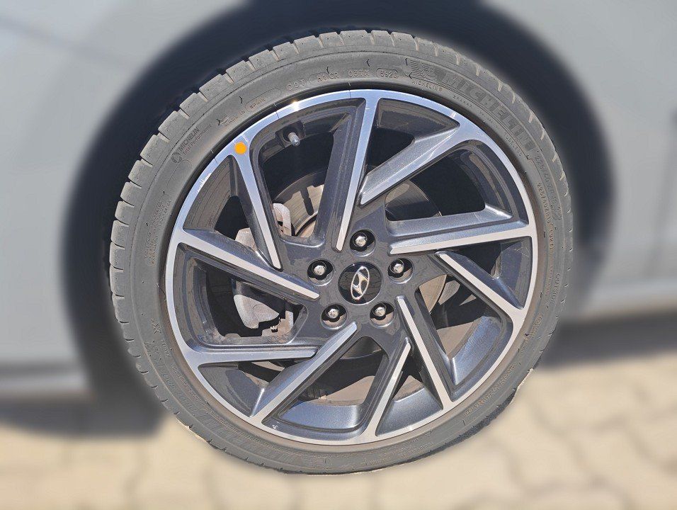 Fahrzeugabbildung Hyundai i30 1.5 T-GDI M/T N Line Navi i30 1.5 T-GDI M/T