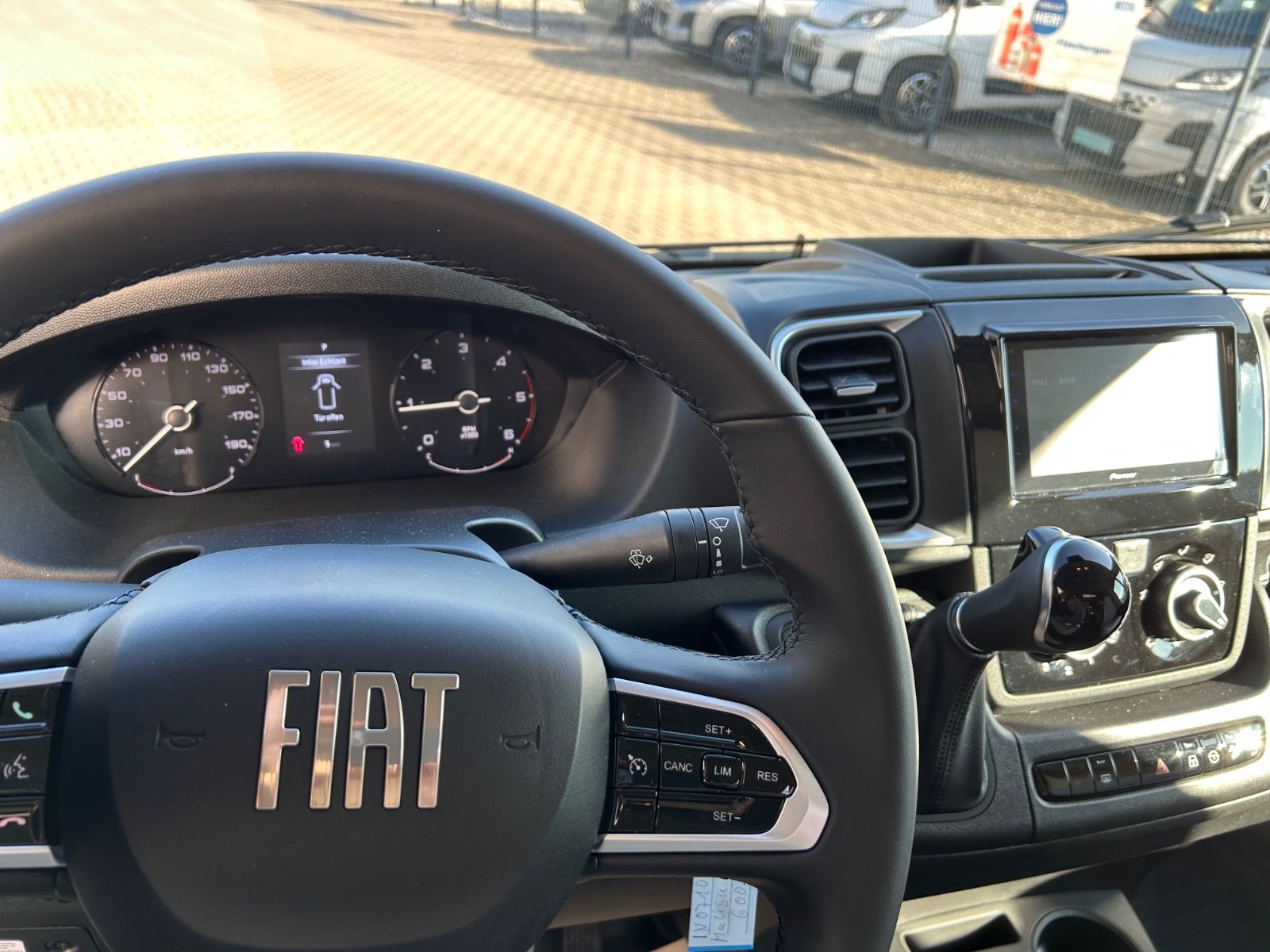 Fahrzeugabbildung Malibu 600 LE Compact MJ 2025 Autom. Rückfahrkamera