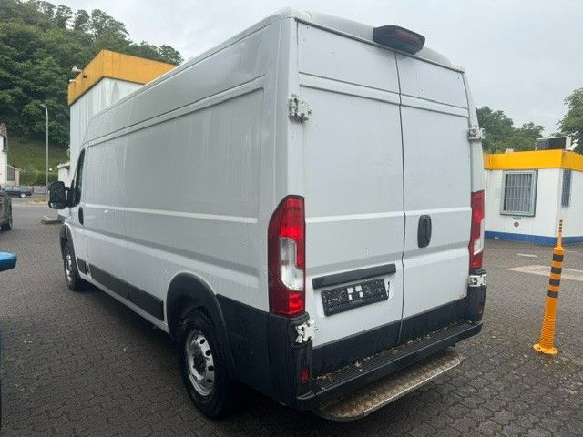 Fahrzeugabbildung Fiat Ducato 33 140 L3H2 RS: 4035 mm