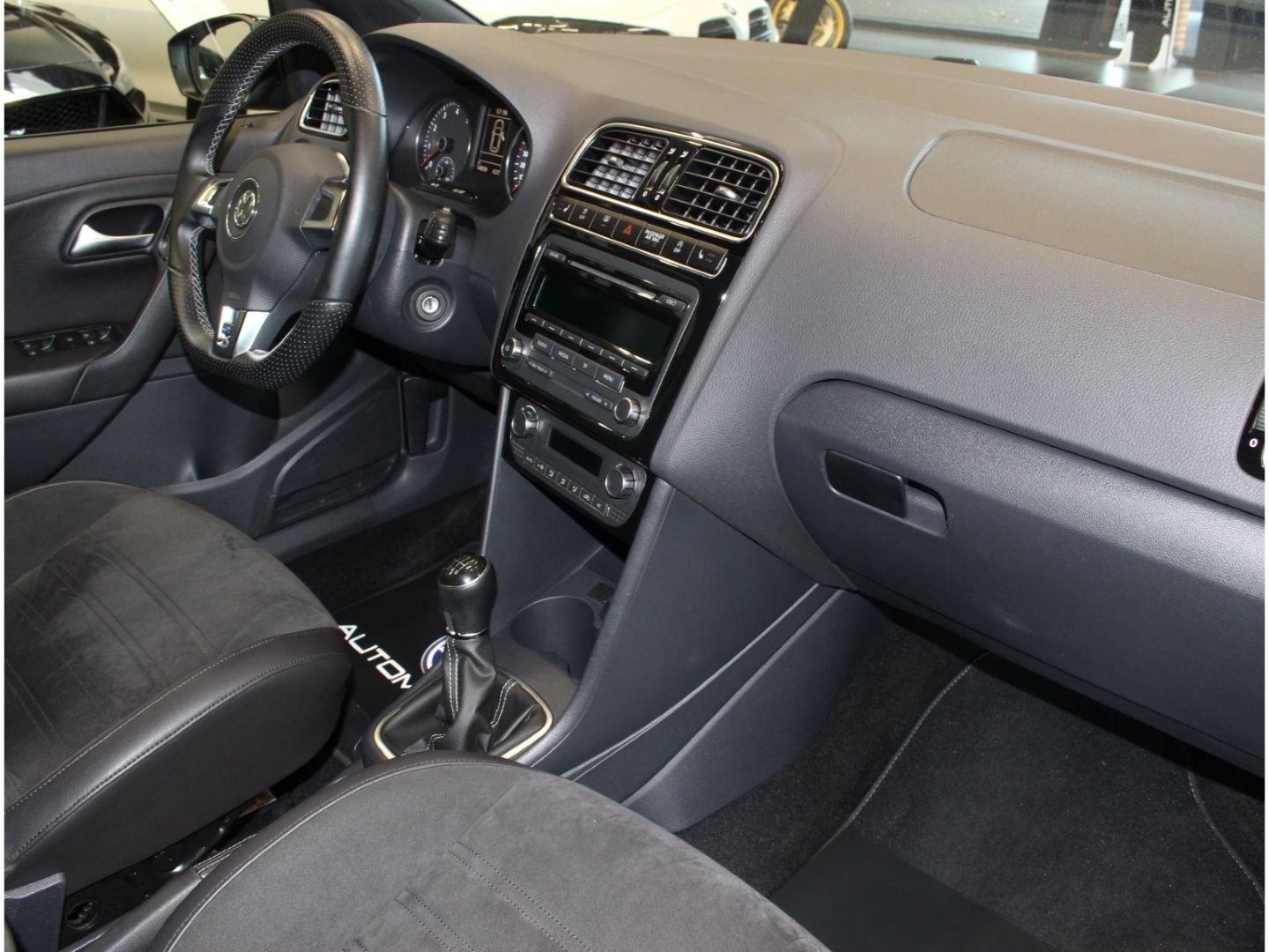 Fahrzeugabbildung Volkswagen Polo V BlueGT 1.4 TSI Klima+ Sitzh+Sportfahrwerk