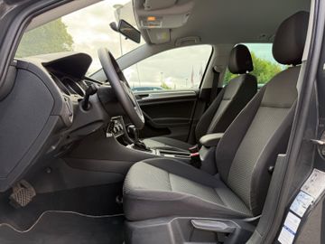 Volkswagen Golf - 9