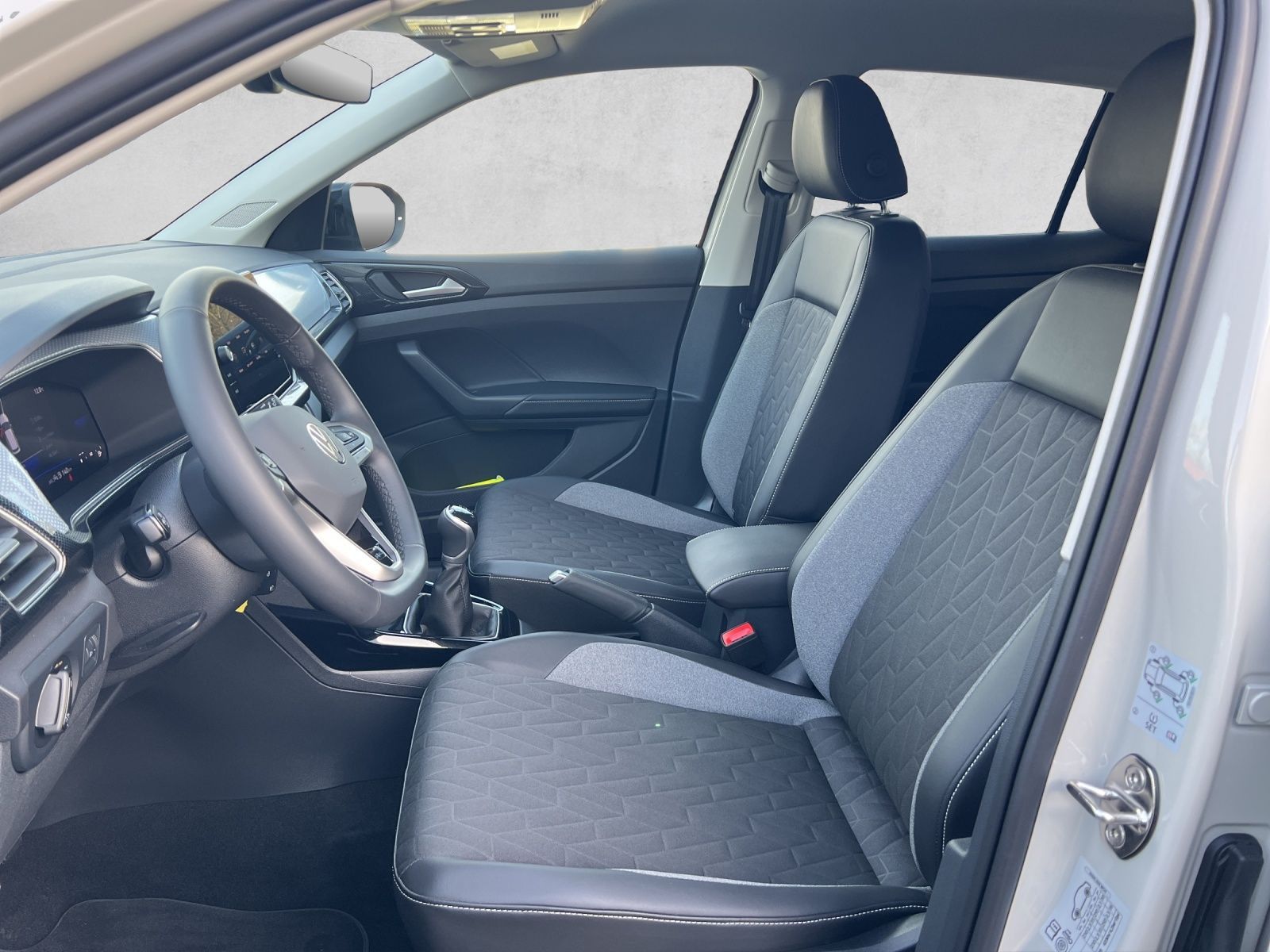 Volkswagen T-Cross - Bild 14