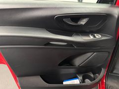 MERCEDES-BENZ Vito Pro Tourer 114 CDI lang*AHK 2.5T*KAM*9 SITZ MERCEDES-BENZ Vito Pro Tourer 114 CDI lang*AHK 2.5T*KAM*9 SITZ