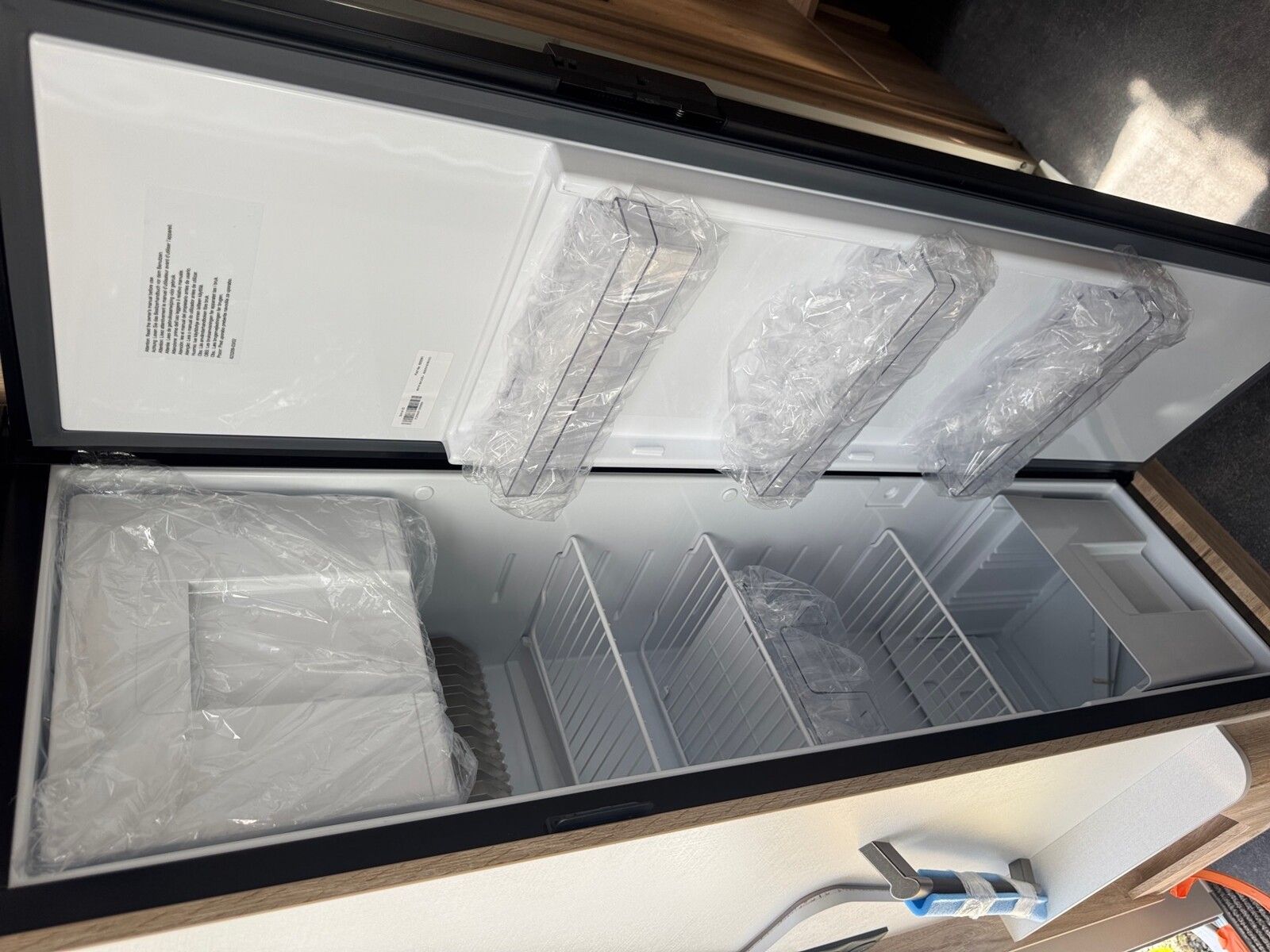 Fahrzeugabbildung Eura Mobil Profila T PT726EF Mondial-Pakete, Zusatzbett