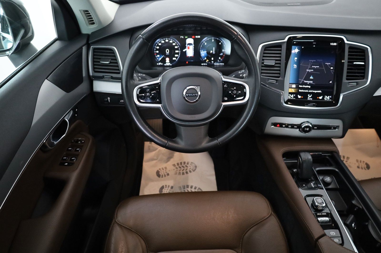 Fahrzeugabbildung Volvo XC90 Momentum Pro AWD 7Si,Leder,Navi,LED,ACC,AHK