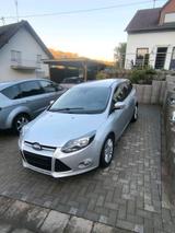 Ford Focus, Titanium-Ausstattung, Silber - Ford Focus aus 2012: For