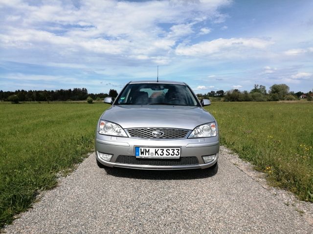 Ford Mondeo 3,0 V6 Ghia