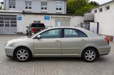Toyota Avensis 1.8 Sol Liftback Klima - Toyota Avensis Sol mit Benzin-Antrieb