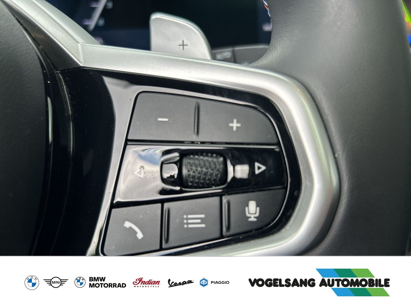 Fahrzeugabbildung BMW M340i xDrive Touring,Panodach,SurroundView,H&KSo