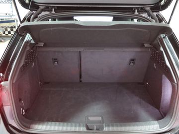 Fahrzeugverkauf 29 Audi A3 Sportback 35 TFSI S line Matrix Sonos Pano