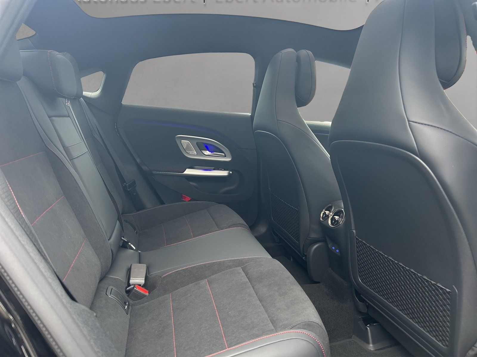 Fahrzeugabbildung Mercedes-Benz CLA 220 AMG MBUX Multibeam Pano 360° Burm AHK