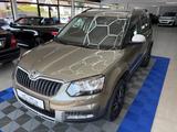Skoda Yeti Adventure 4x4 / Shg / AHK - Skoda Yeti: Grün