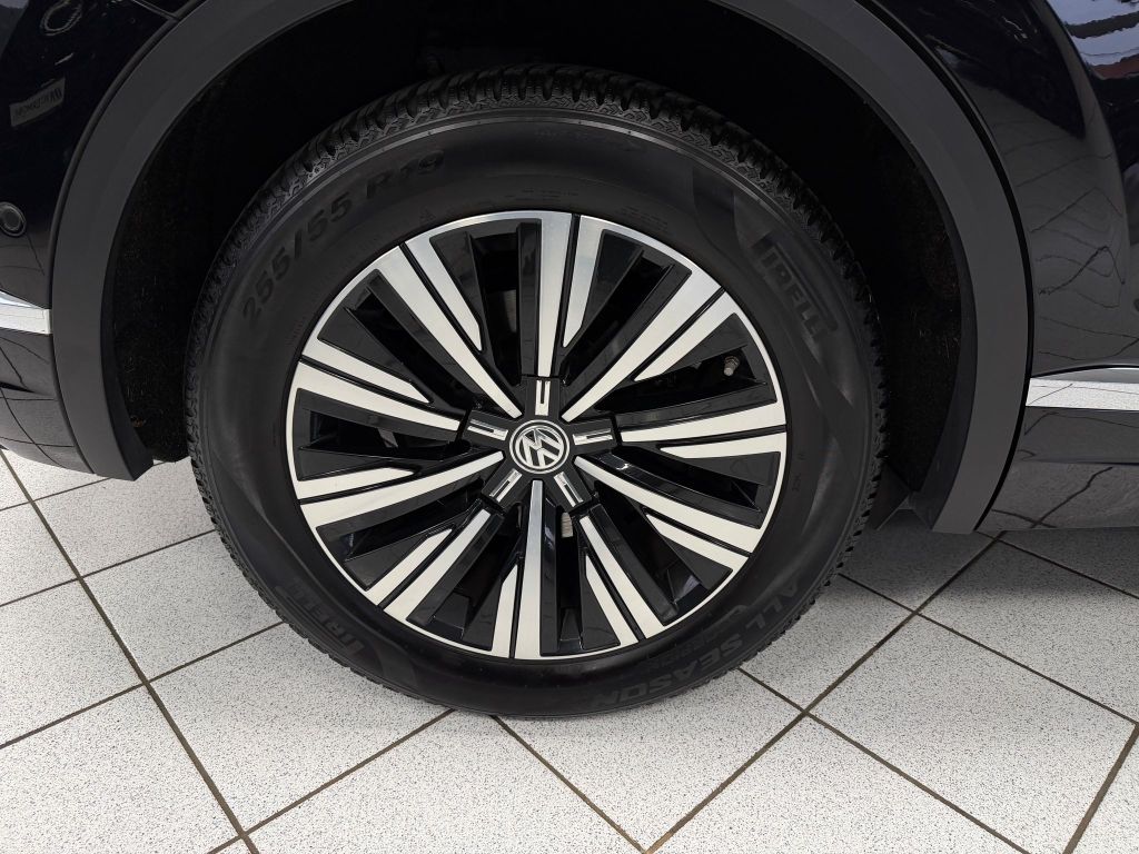 Volkswagen Touareg 3.0 TDI Elegance 4M*STHZG*PANO*LUFTFEDE.