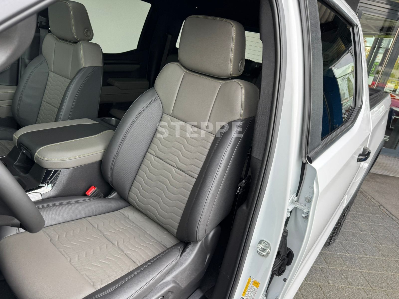 Chevrolet 2025 Silverado ZR2 6,2V8 Crewcab Tech-Pack. AHK