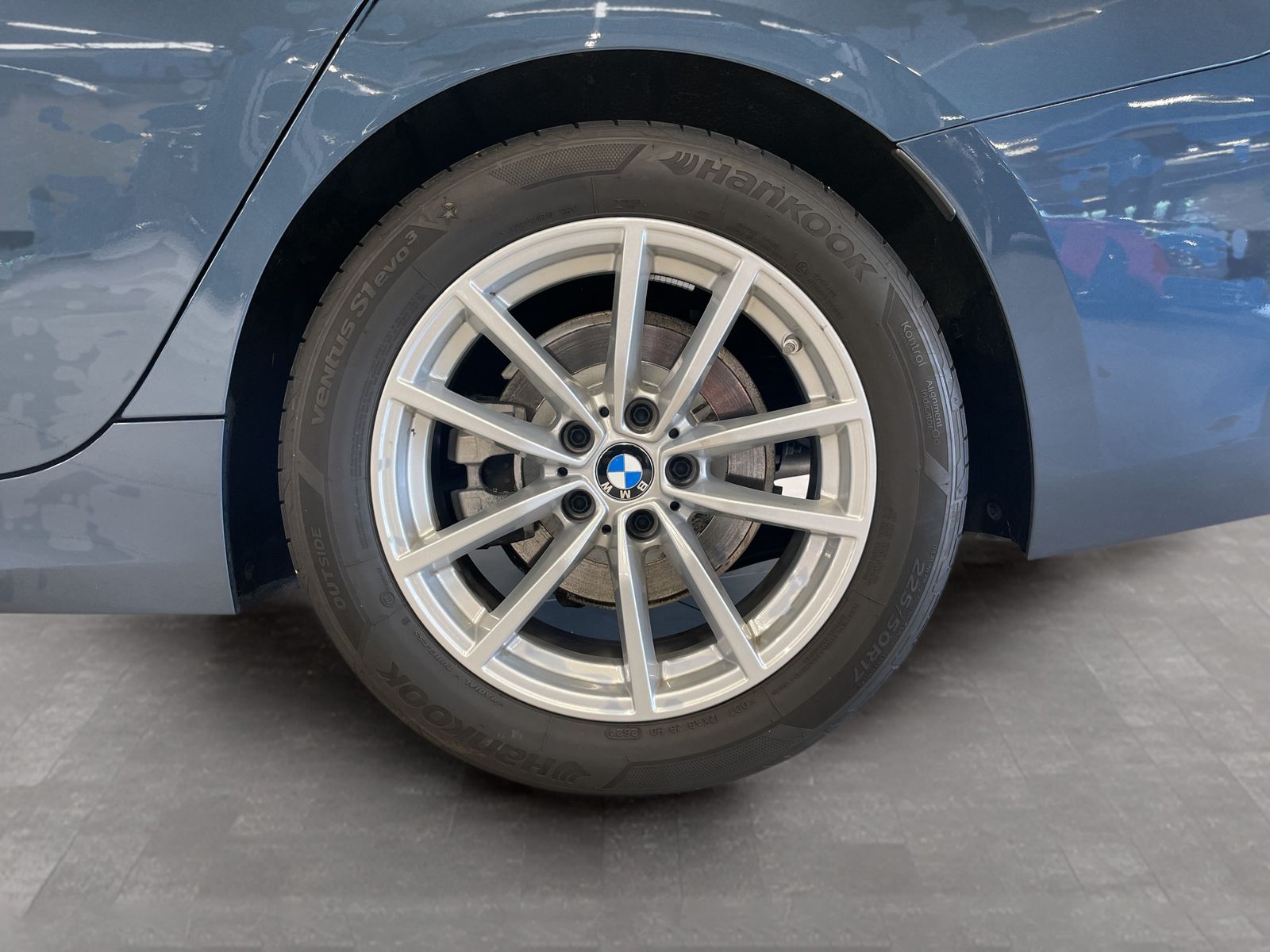 BMW 320 - Bild 14