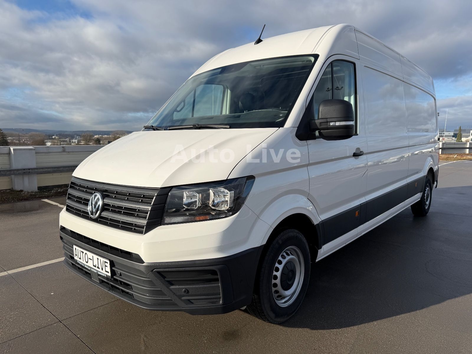Volkswagen Crafter - 1
