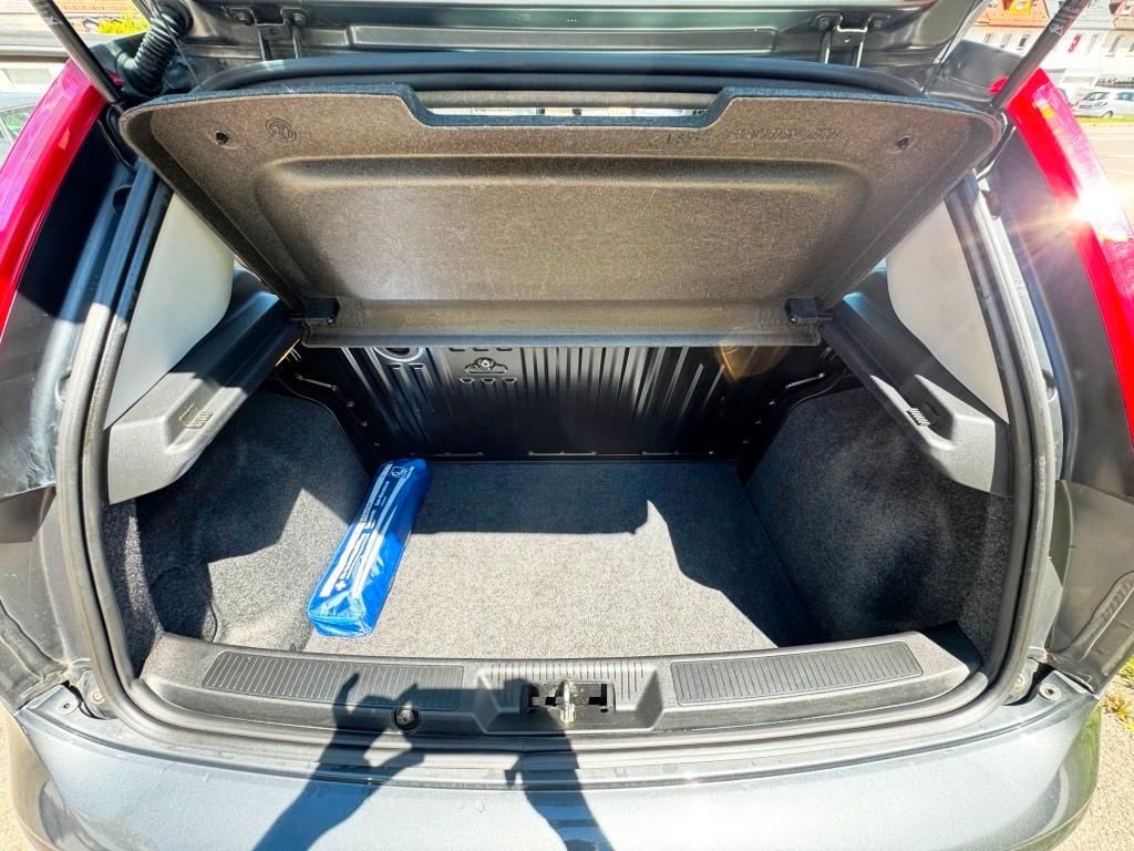 Fiat Punto MYSTYLE *KLIMA*SHZ*TÜV/AU NEU*