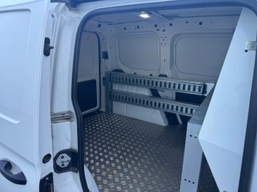 Volkswagen Caddy - 12