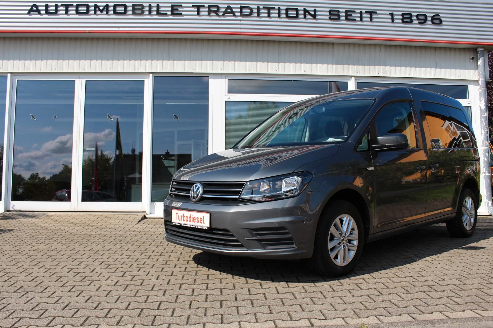 Volkswagen Caddy PKW DSG NAVI SITZHG LM PDC VORN / HINTEN