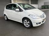 Mercedes-Benz A 160 Avantgarde BlueEfficiency*TÜVNEU*Rentnerf* - Mercedes-Benz A 160 in Essen