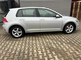 Volkswagen Golf VII Lim. Comfortline BMT/Start-Stopp - VW Golf Gebrauchtwagen in Frankfurt