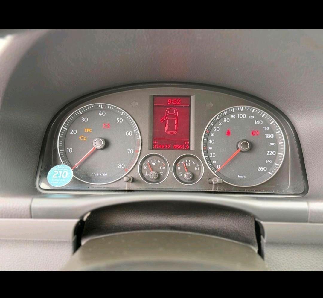 Volkswagen Touran 2006 — photo 10
