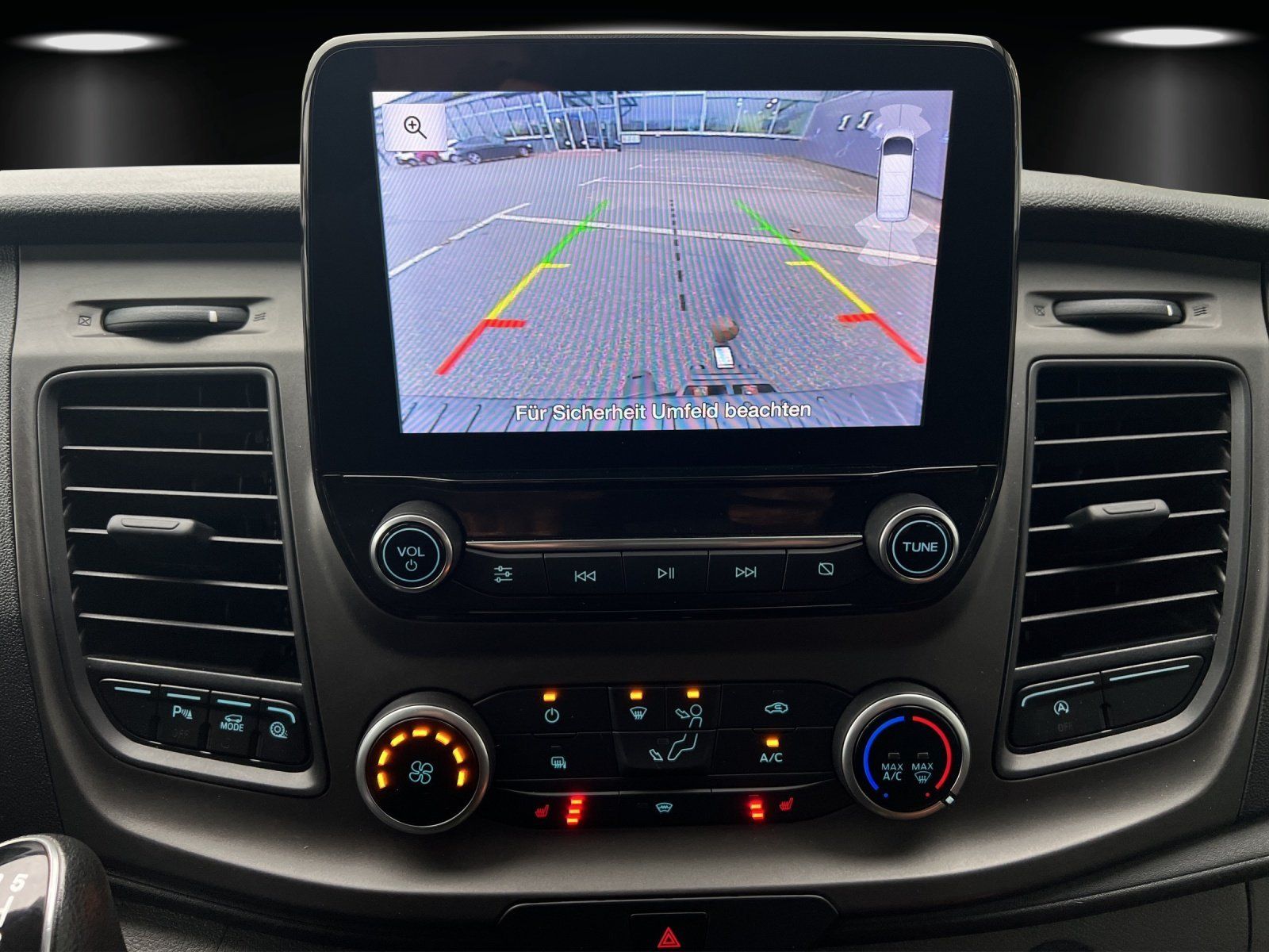 Fahrzeugabbildung Ford Transit Custom 2.0 TDCi 340 L2 Trend FWD
