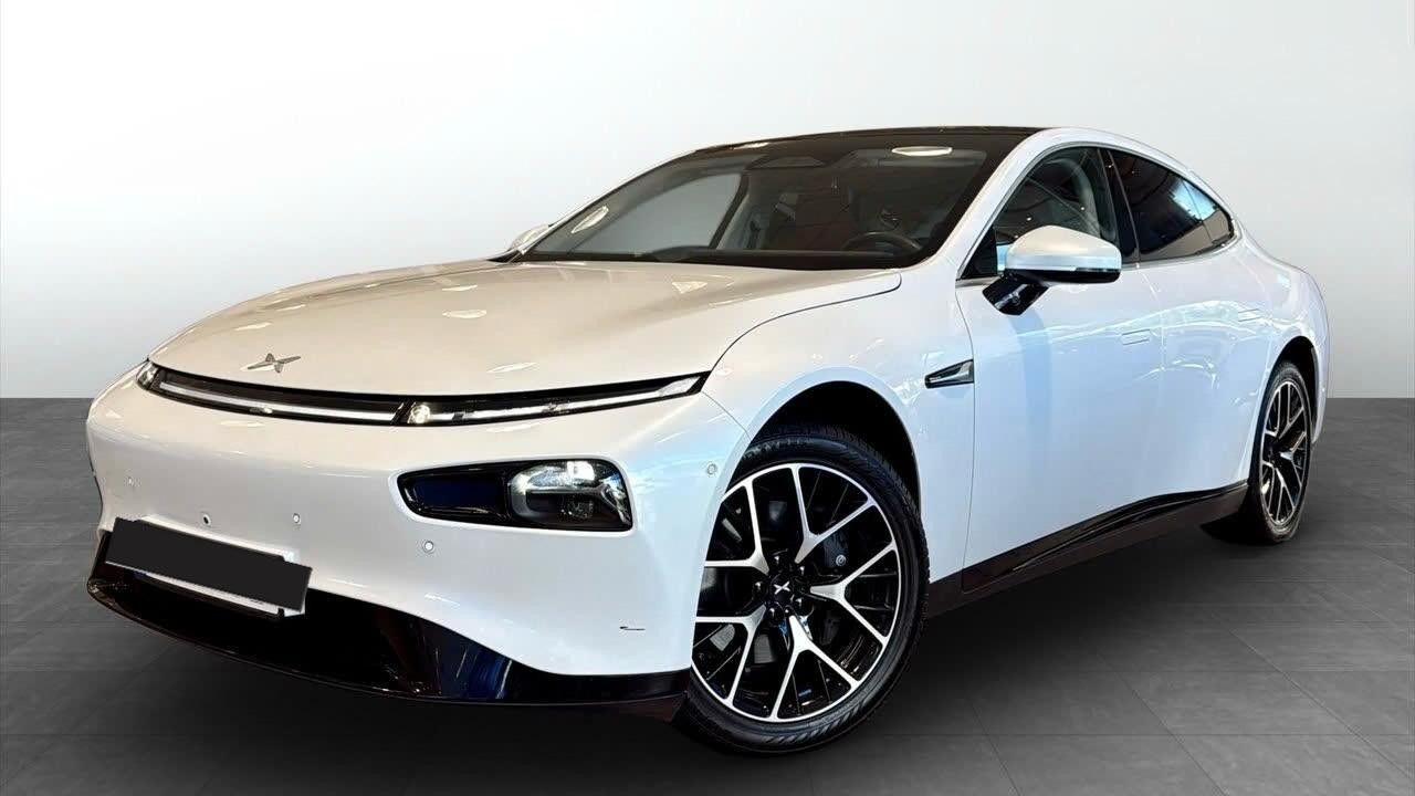 XPENG P7