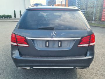 Mercedes E 250 - 11