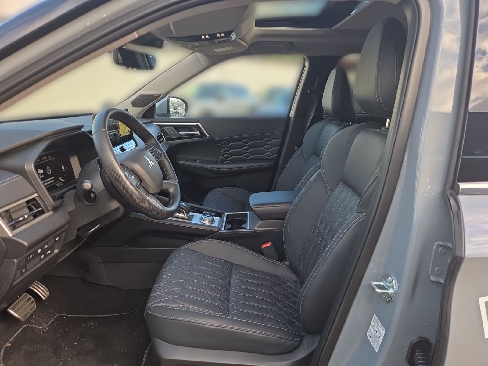 Fahrzeugabbildung Mitsubishi Outlander 2.4 PHEV  " TOP " AHK "