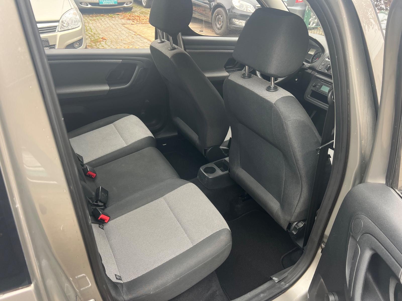 Skoda Roomster 2012 — photo 7