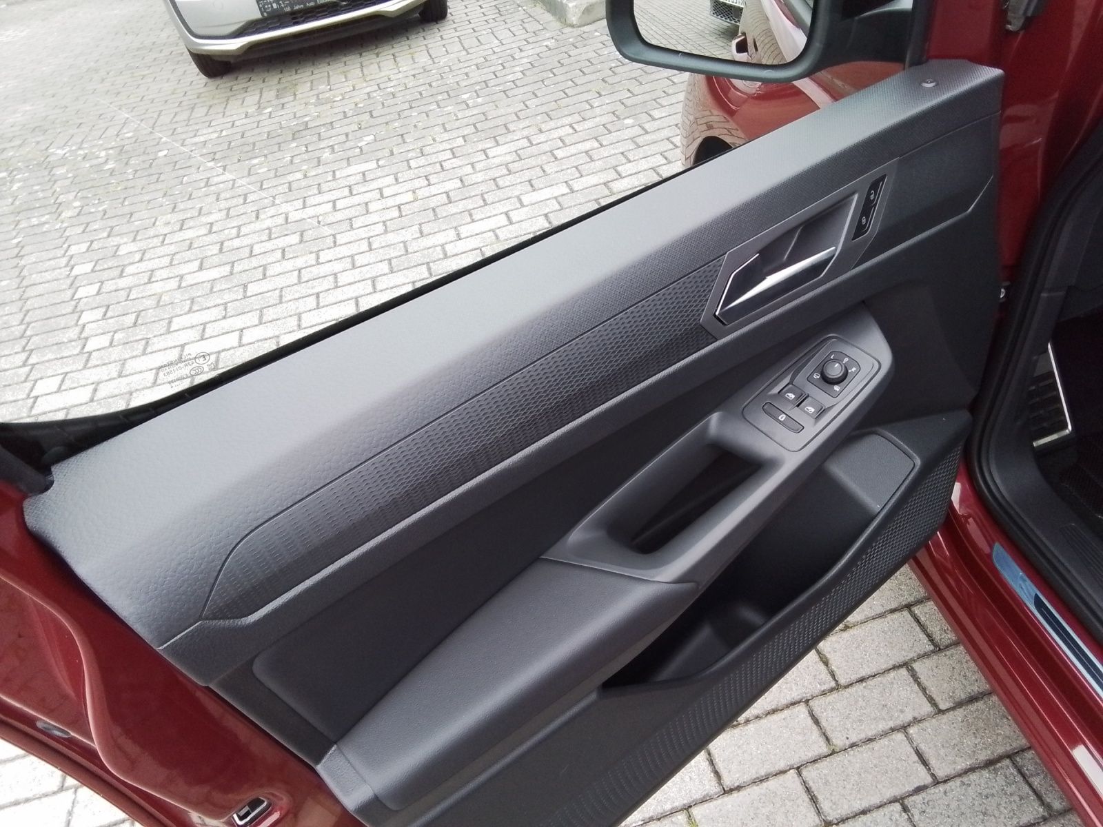 Fahrzeugabbildung Volkswagen Caddy TDI Style NAVI ACC KLIMA LED