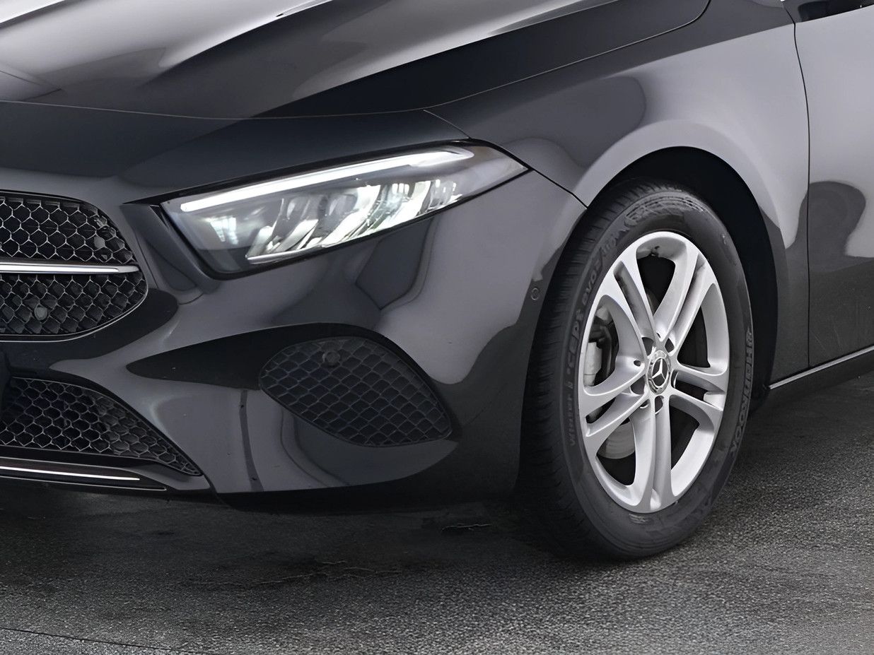Mercedes-Benz A 180 DCT Progressive CarPlay Kamera DIS foto 3