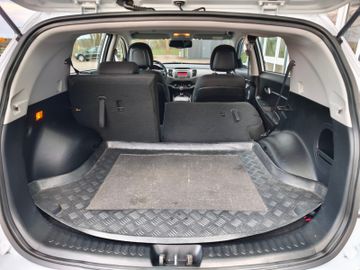 Kia Sportage Attract 2WD*Klima*AHK*Alu*6.Gang*