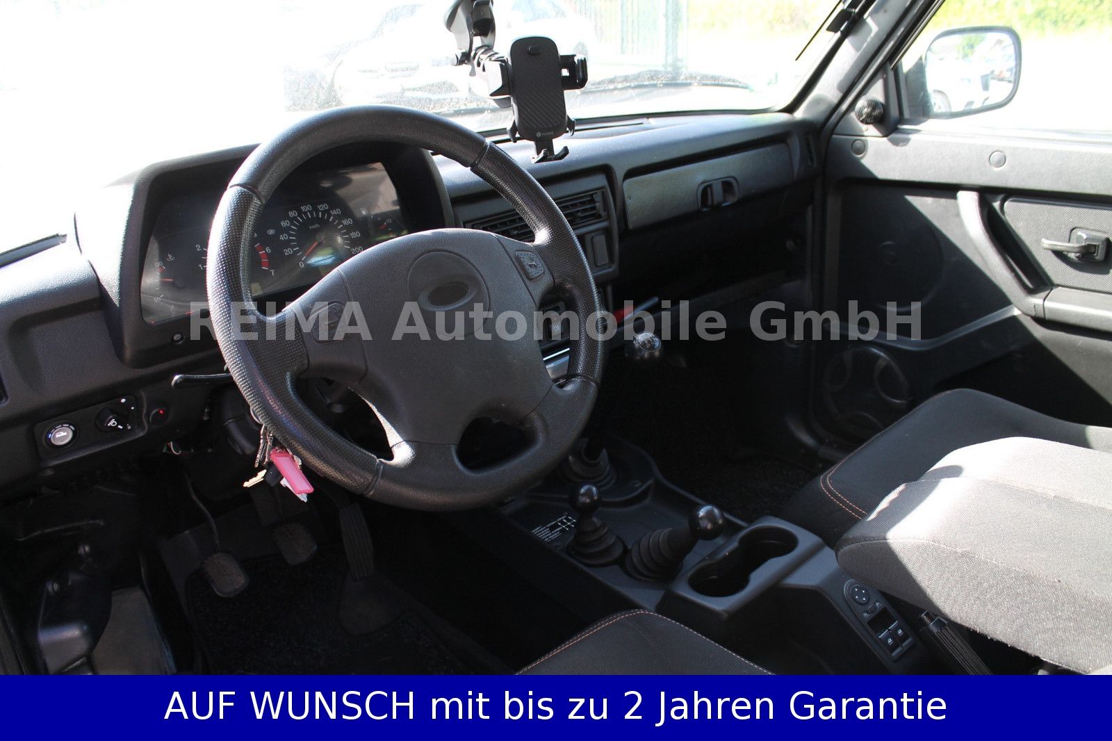 Fahrzeugabbildung Lada Taiga 5-trg. Urban 4x4, Anhängerkupplung