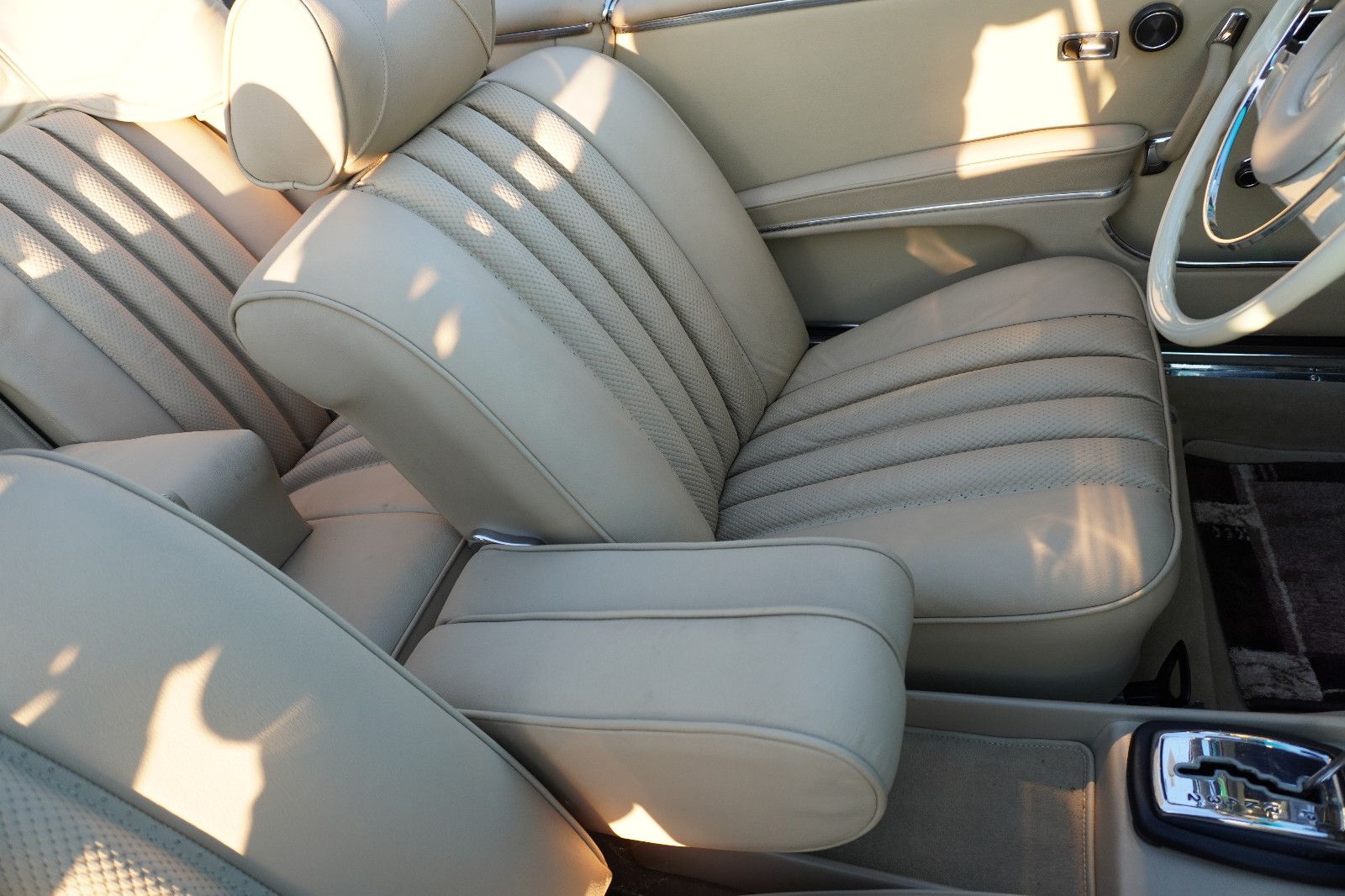 Fahrzeugabbildung Mercedes-Benz 280 SE 3,5 Cabriolet Conversion