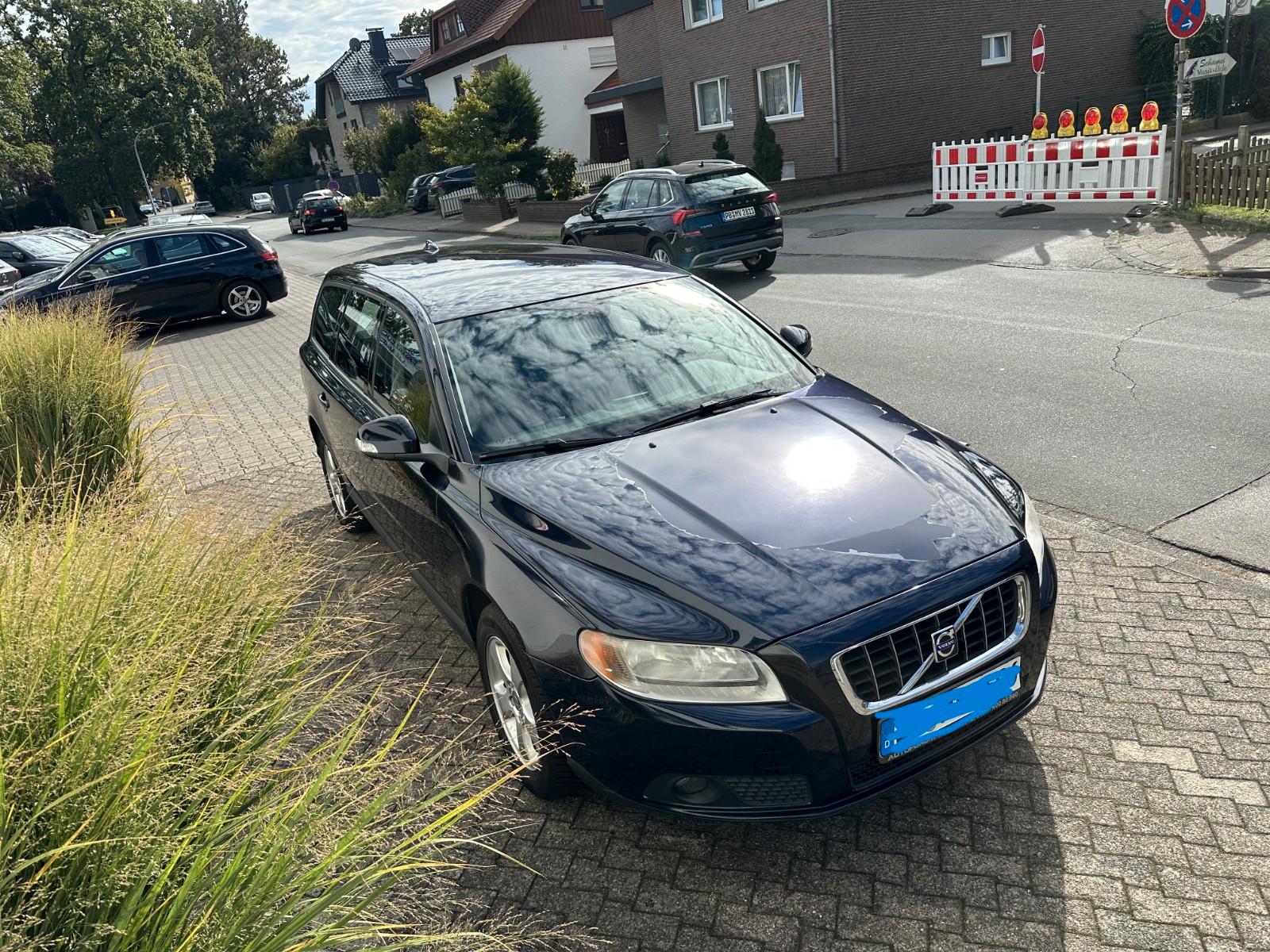 Volvo V70 2007 — rear view