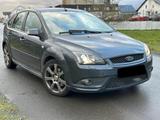 Ford Focus Titanium Metallic - Ford Focus aus 2007 mit Diesel-Antrieb