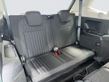 Volkswagen Tiguan Allspace - 12