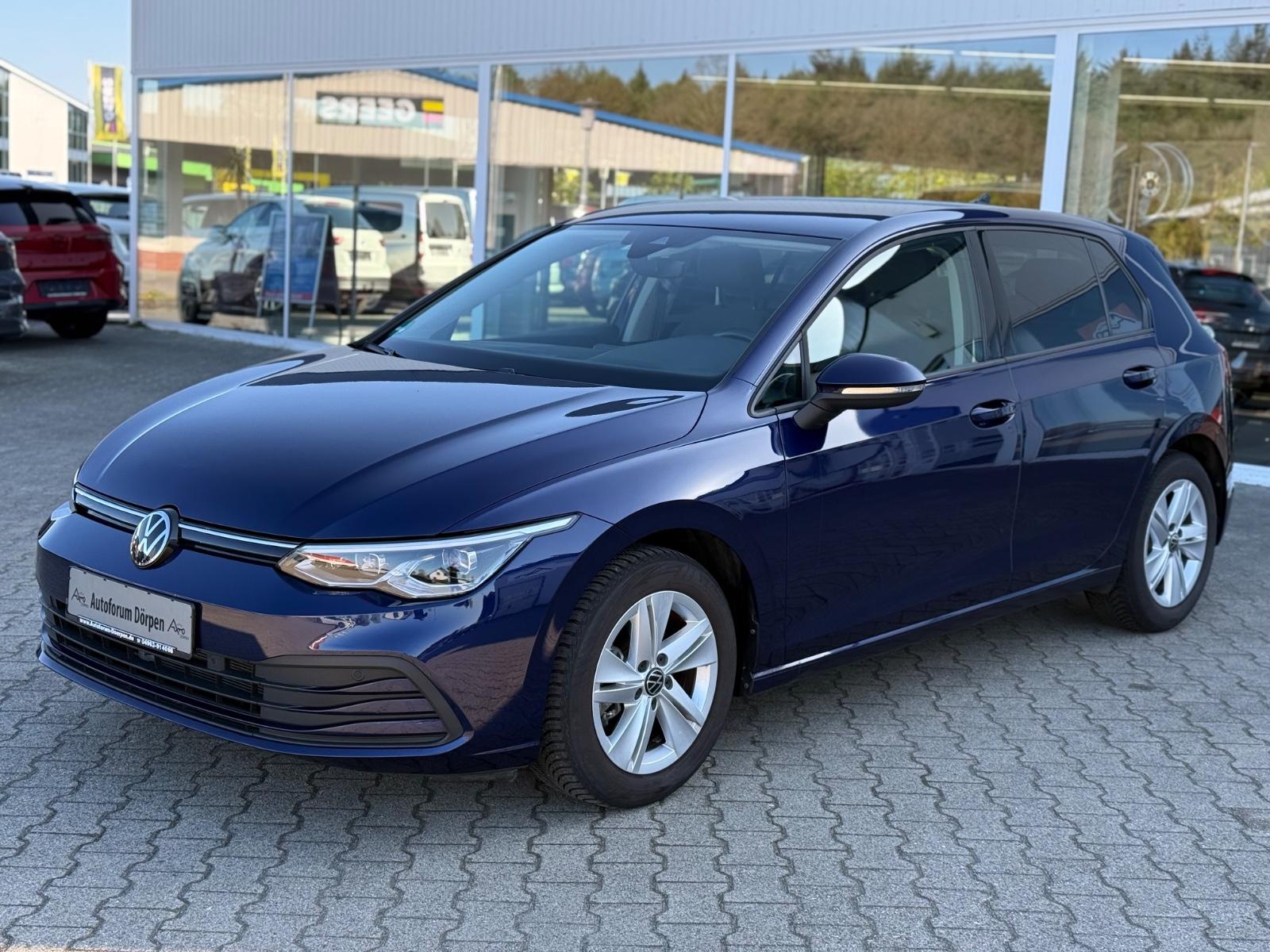 Volkswagen Golf VIII Lim. Life * LED * Navi * Virtual *