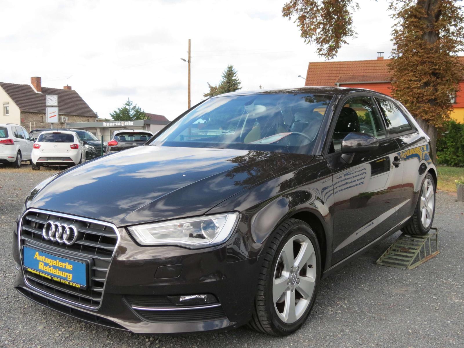Audi A3 ambition 2.Hd.  Xenon  HZ  Temp.Navi  SR+WR