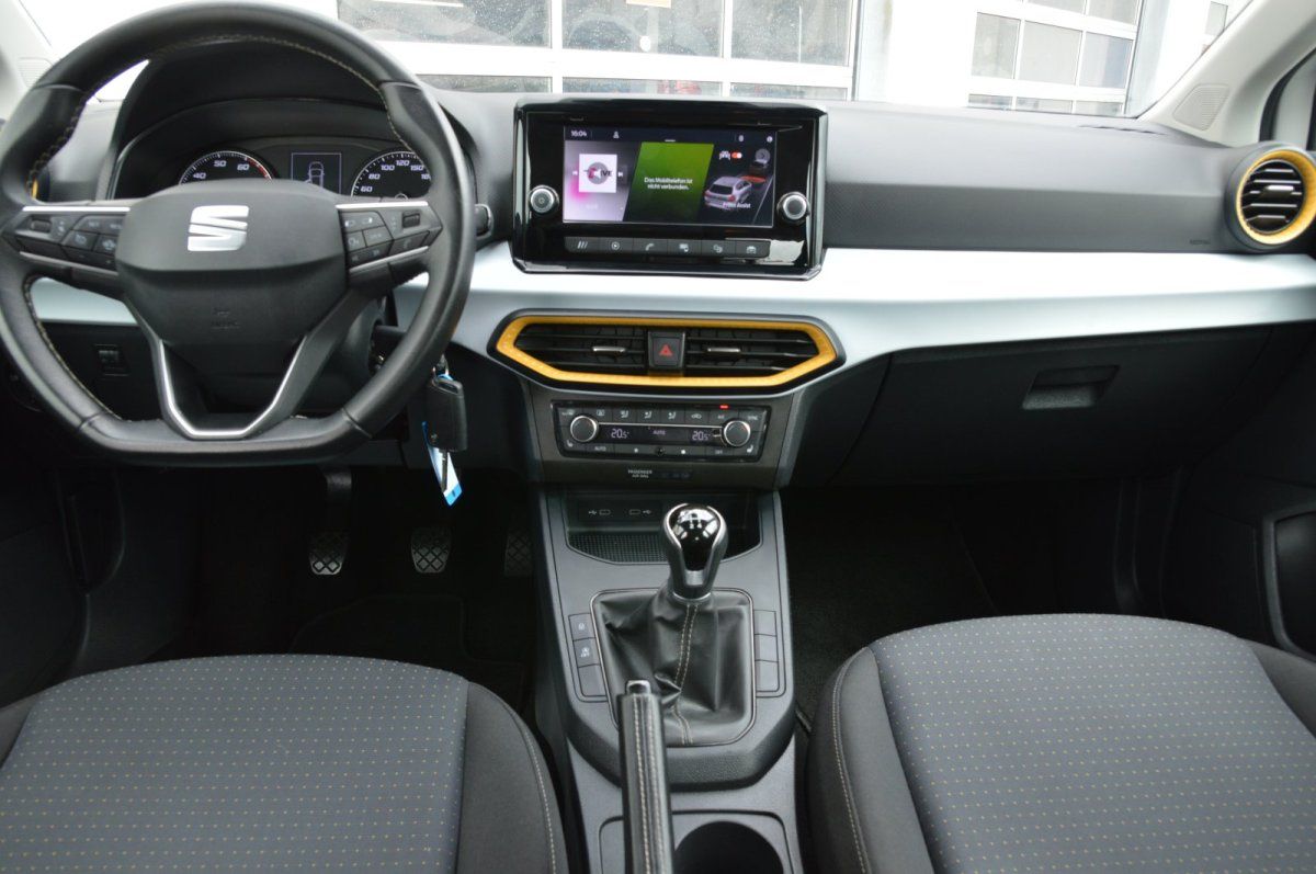 Fahrzeugabbildung SEAT Ibiza   Style LED Alu SHZ Ganzjahresreifen