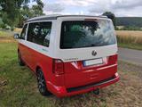 Volkswagen T6 California Beach -AHK- Aufstelldach- Markise  - rote Volkswagen T6 California