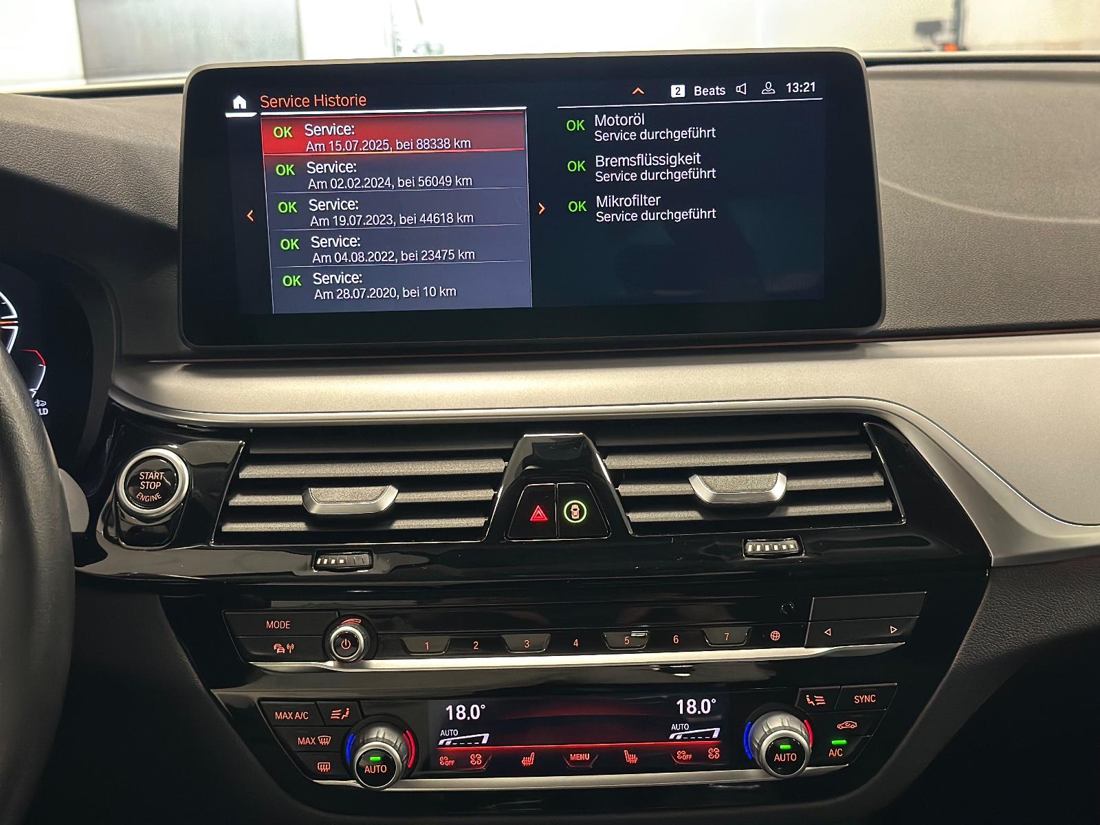 BMW 530d xDr. HUD/Park&DriveAss/SportLederSitz/KeyLe