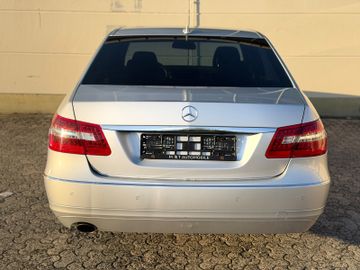 Mercedes E 250 - 4