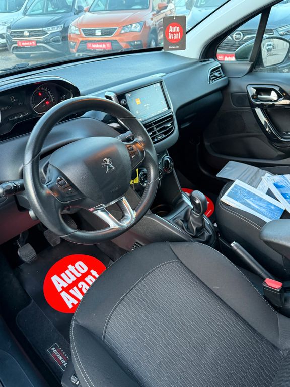 Peugeot 208 - Bild 12