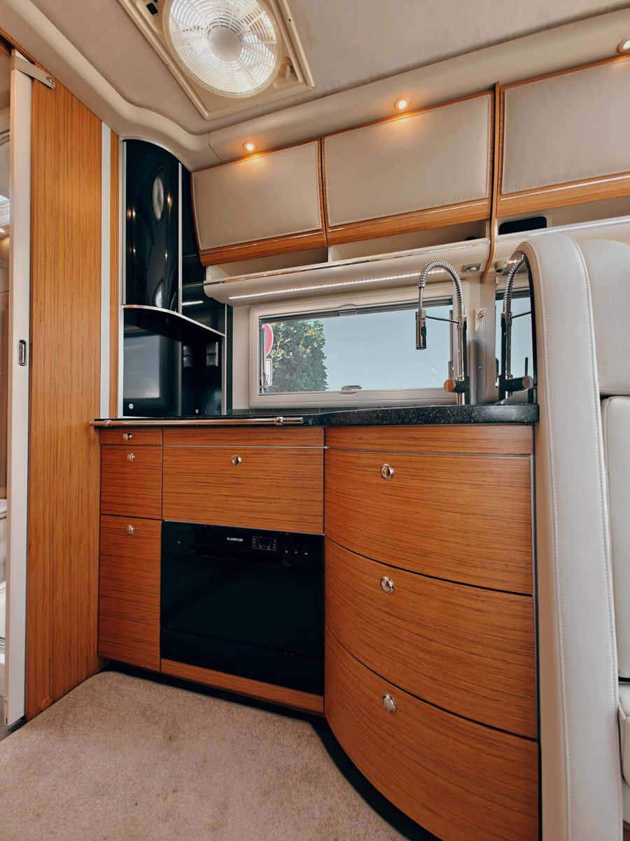 Fahrzeugabbildung Concorde CHARISMA III 900 M - EUROCARGO - VIELE EXTRAS!